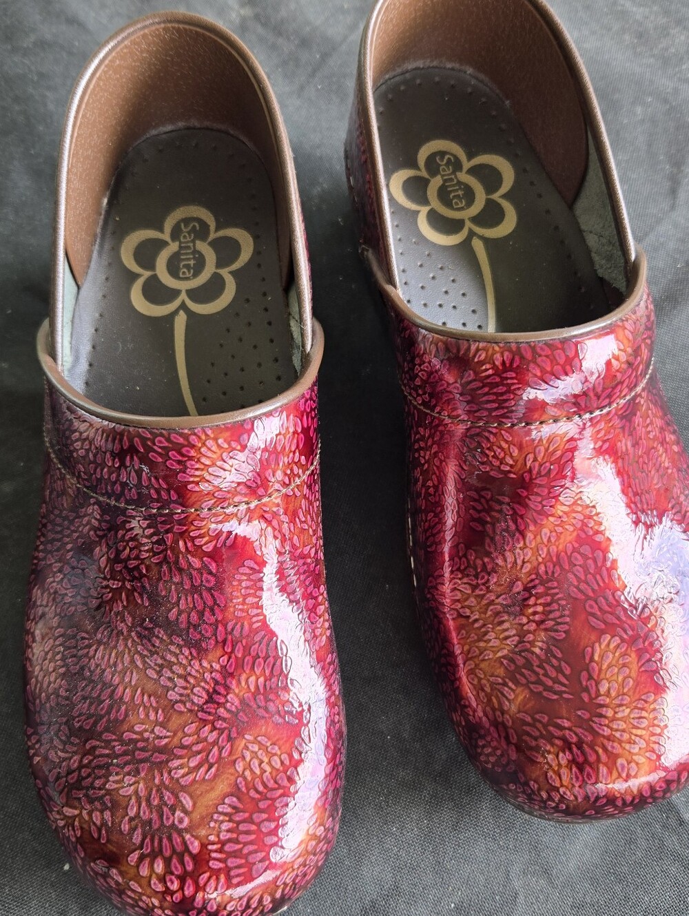 Sanita Women's 41 (US 10 To 10 1/2) Red Floral Patent Clog